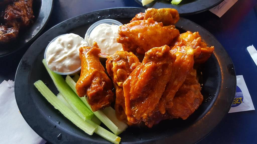 Elmos | restaurant | 2349 Millersport Hwy, Getzville, NY 14068, USA | 7166887237 OR +1 716-688-7237