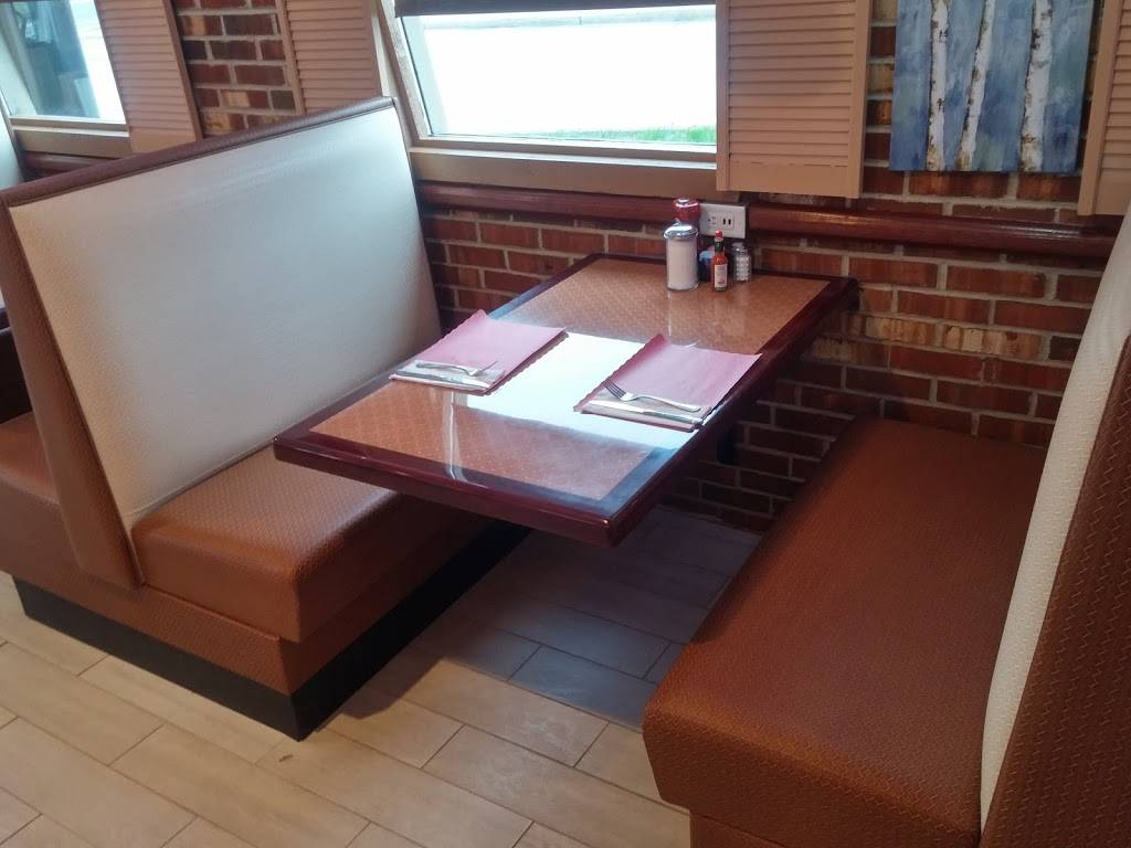 Smileys Diner - Newark | restaurant | 1025 Christiana Rd, Newark, DE 19713, USA | 3025336355 OR +1 302-533-6355