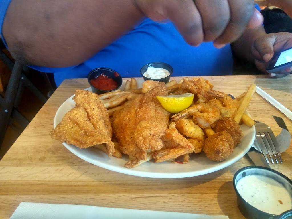 Cotton Patch Cafe | restaurant | 793 N Hwy 77, Waxahachie, TX 75165, USA | 9729231221 OR +1 972-923-1221