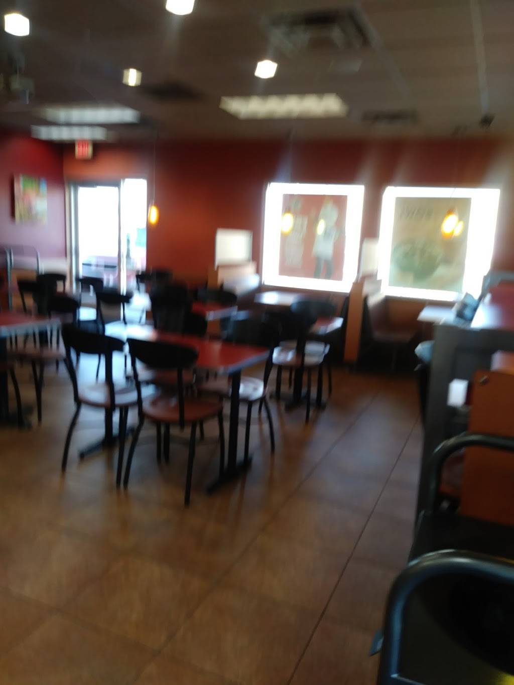 Jack in the Box | restaurant | 190 Continental Ave, Dallas, TX 75207, USA | 2147609324 OR +1 214-760-9324