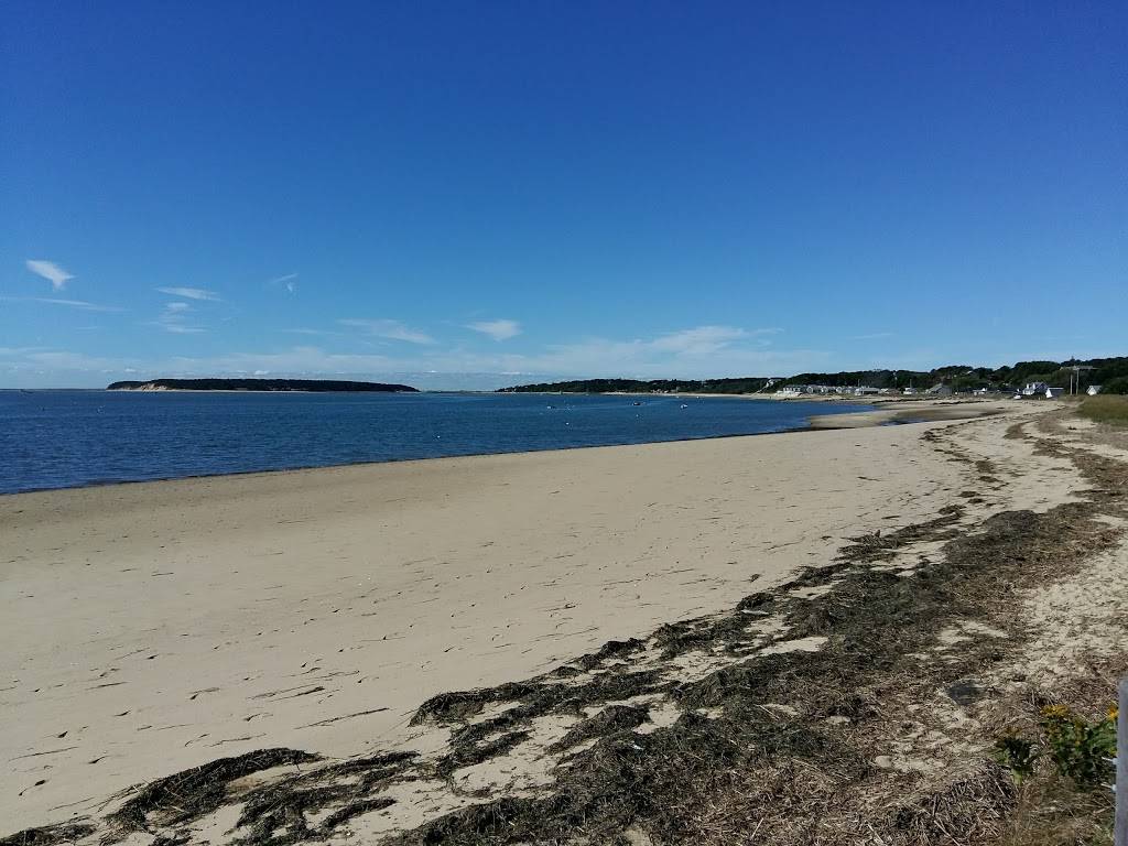 Macs Seafood Market Wellfleet | restaurant | At the Wellfleet Town Pier, 265 Commercial St, Wellfleet, MA 02667, USA | 5083490404 OR +1 508-349-0404
