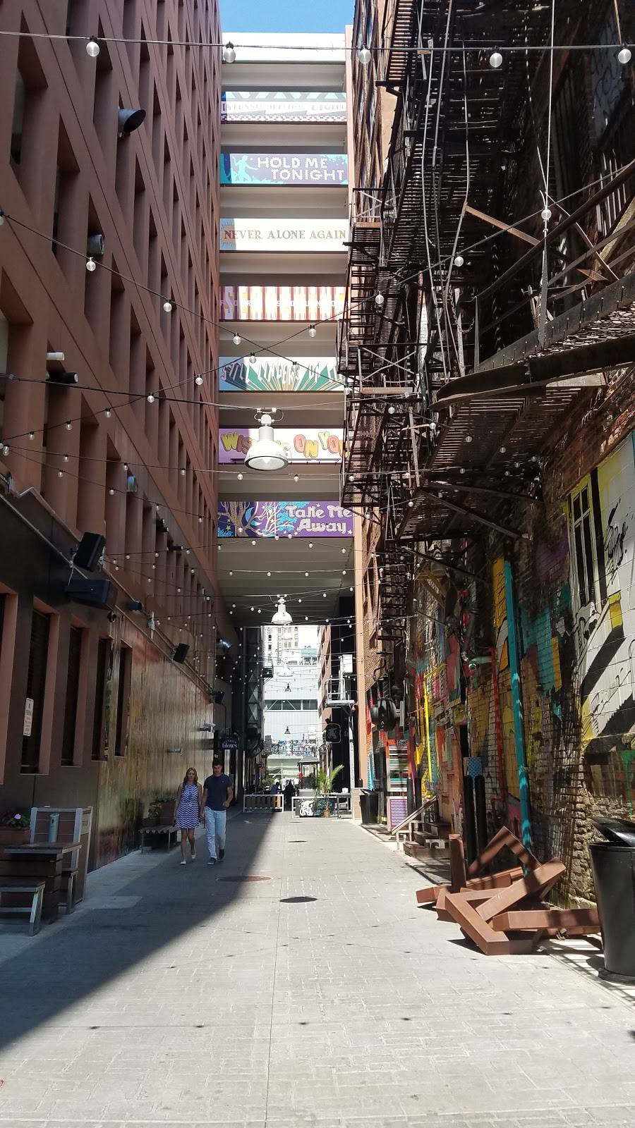 7 Greens Detroit Salad Co. | restaurant | 1222 Library St, Detroit, MI 48226, USA | 3139649005 OR +1 313-964-9005