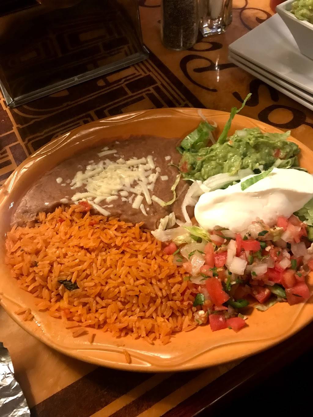 Los Panchos Mexican Restaurant | restaurant | 1470 S Peace Rd, Sycamore, IL 60178, USA | 8159919278 OR +1 815-991-9278