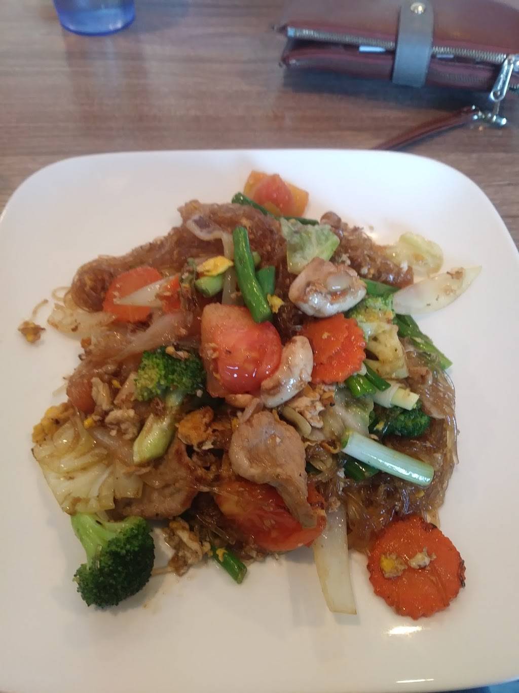 Thai Addict Cuisine | restaurant | 6098 Orangethorpe Ave, Buena Park, CA 90620, USA | 7145221323 OR +1 714-522-1323