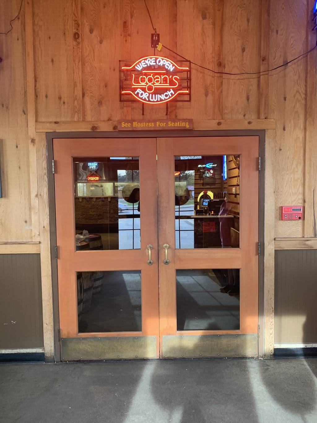 Logans Roadhouse | restaurant | 209 N Rangeline Rd, Joplin, MO 64801, USA | 4176267181 OR +1 417-626-7181