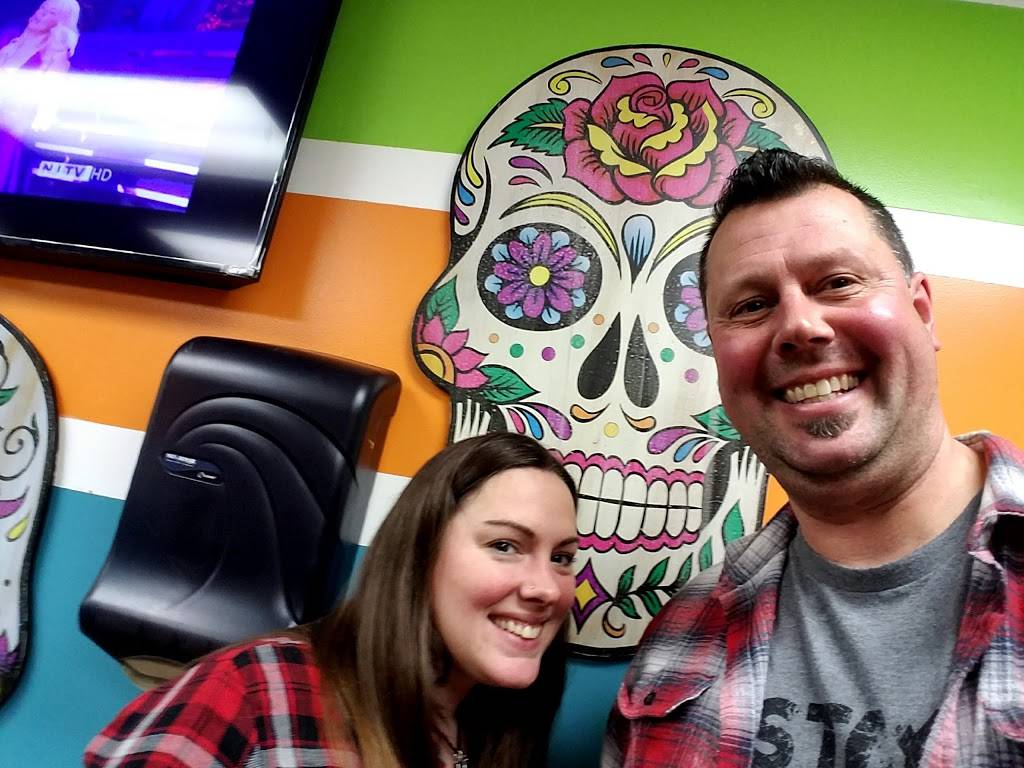 Huntington Village Tavern | restaurant | 378 New York Ave # 1, Huntington, NY 11743, USA | 6312714828 OR +1 631-271-4828