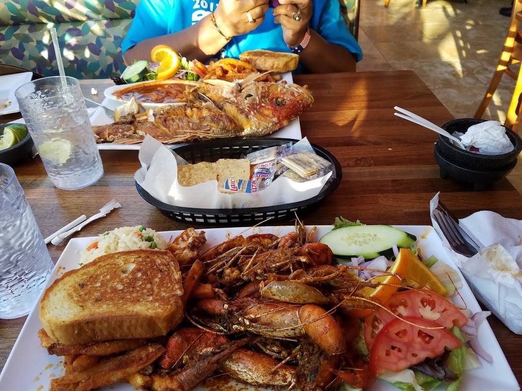 Los Magueyes Seafood | restaurant | 4849 W 79th St, Burbank, IL 60459, USA | 7089073255 OR +1 708-907-3255