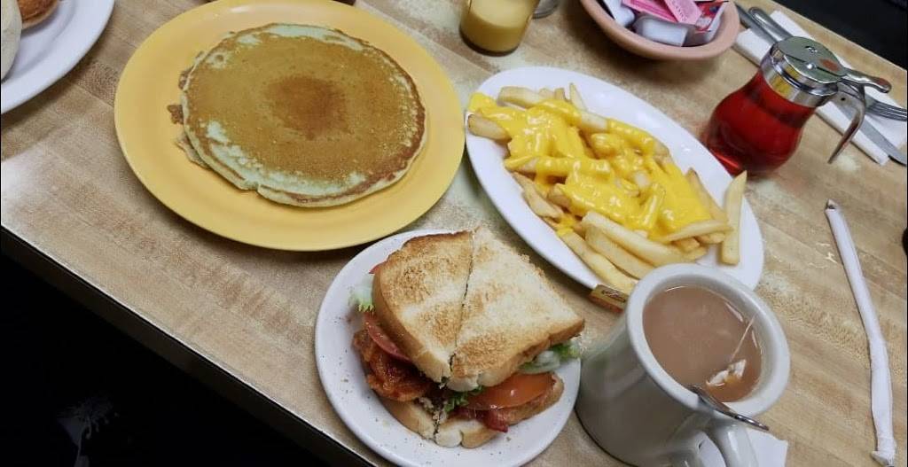 Tiffanys Original Diner | restaurant | 7402 Manchester Rd, Maplewood, MO 63143, USA | 3146440929 OR +1 314-644-0929