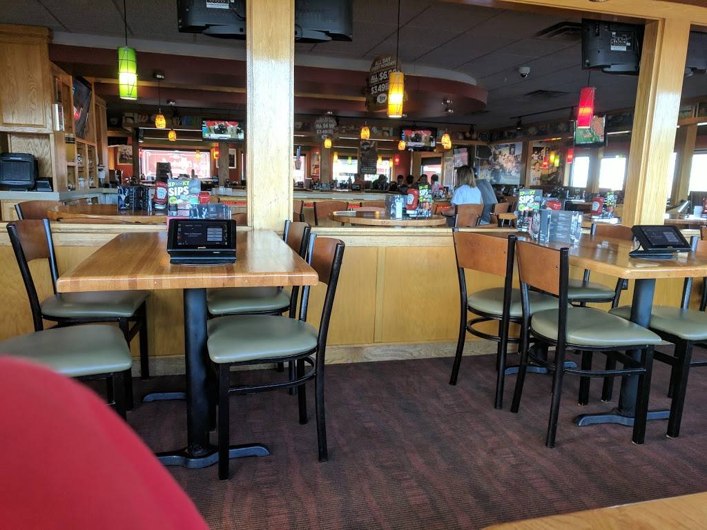Applebees Grill + Bar | restaurant | 508 Howe Ave, Cuyahoga Falls, OH 44221, USA | 3309281500 OR +1 330-928-1500