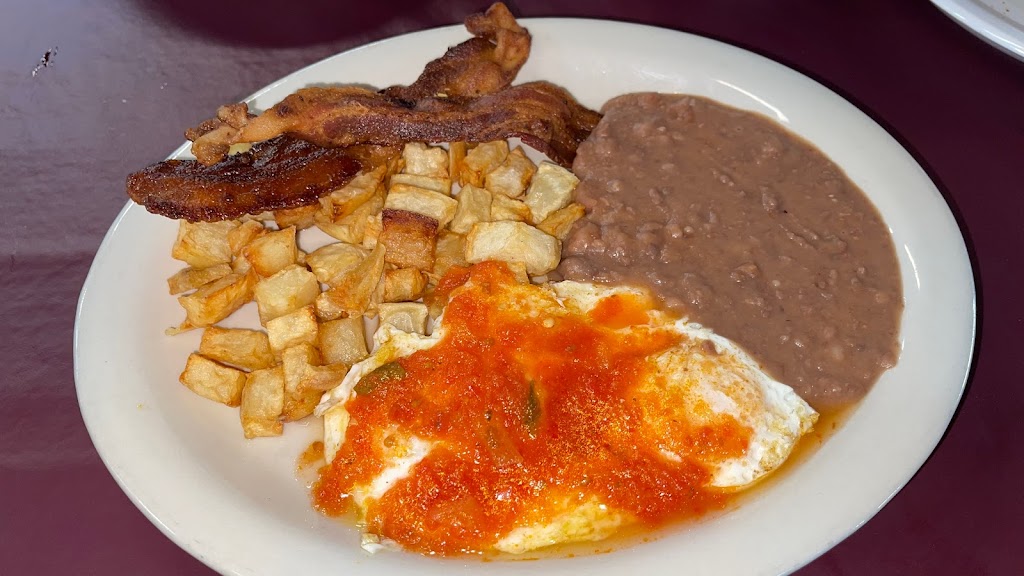 Angies Tex Mex | restaurant | 401 W Expy 83, La Feria, TX 78559, USA | 9562770340 OR +1 956-277-0340