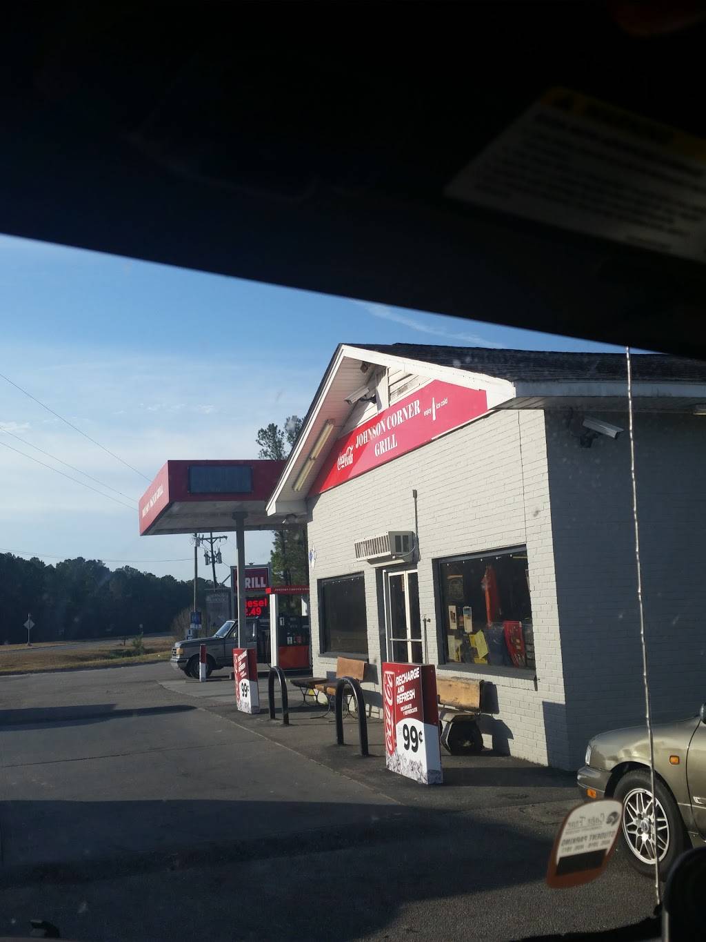 Johnson Corner Grill | restaurant | 9031 US-421, Currie, NC 28435, USA | 9102594367 OR +1 910-259-4367