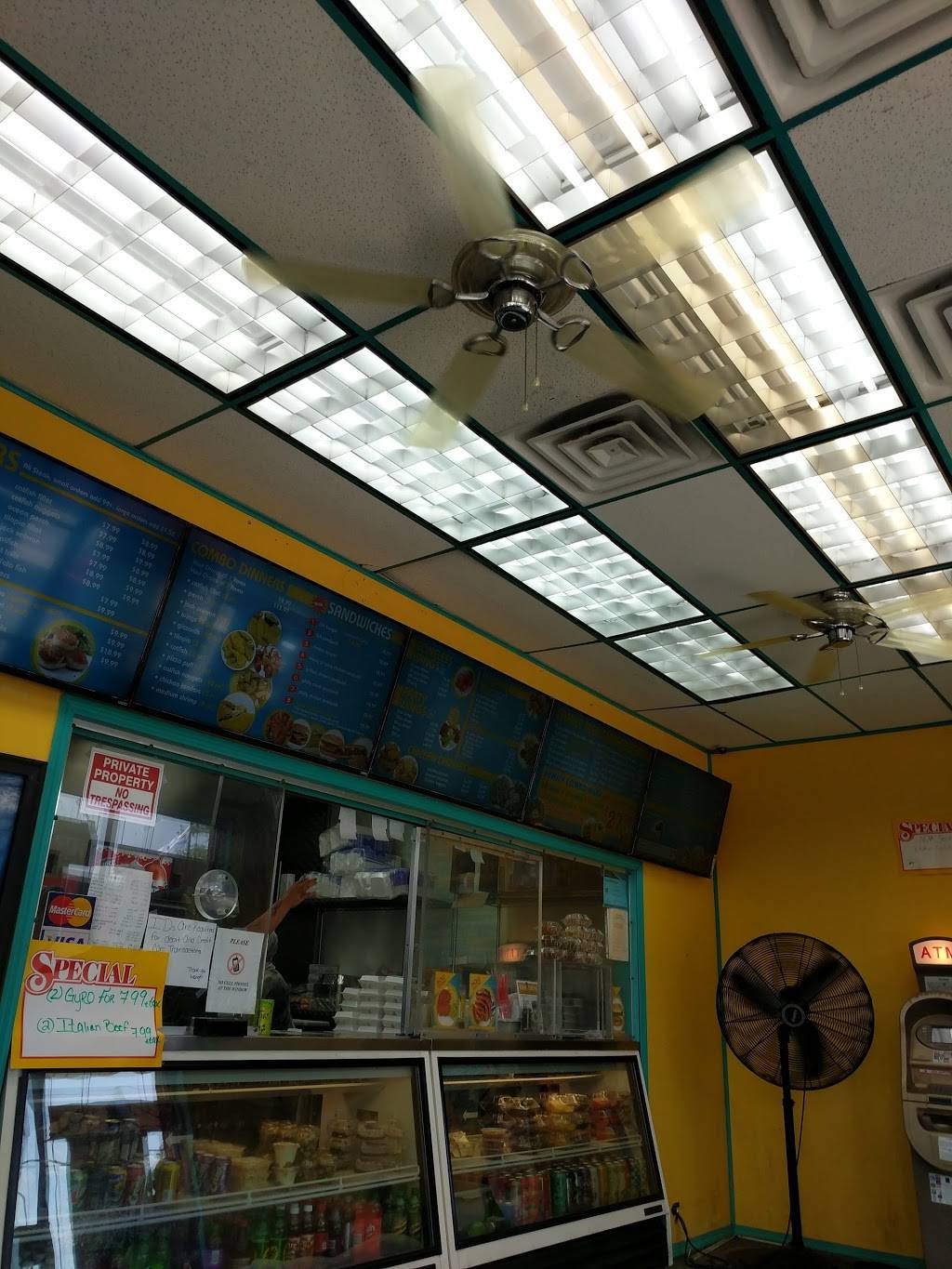 Sharks Fish & Chicken | restaurant | 100 E 79th St, Chicago, IL 60619, USA | 7734874000 OR +1 773-487-4000