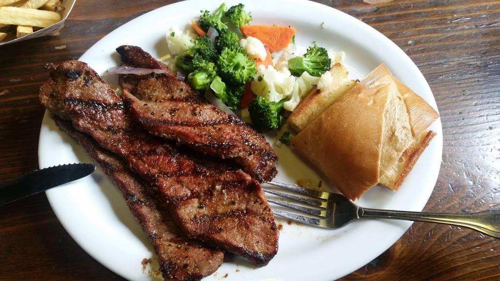 Silver Dollar | restaurant | 330 1st St, Marysville, CA 95901, USA | 5307431558 OR +1 530-743-1558