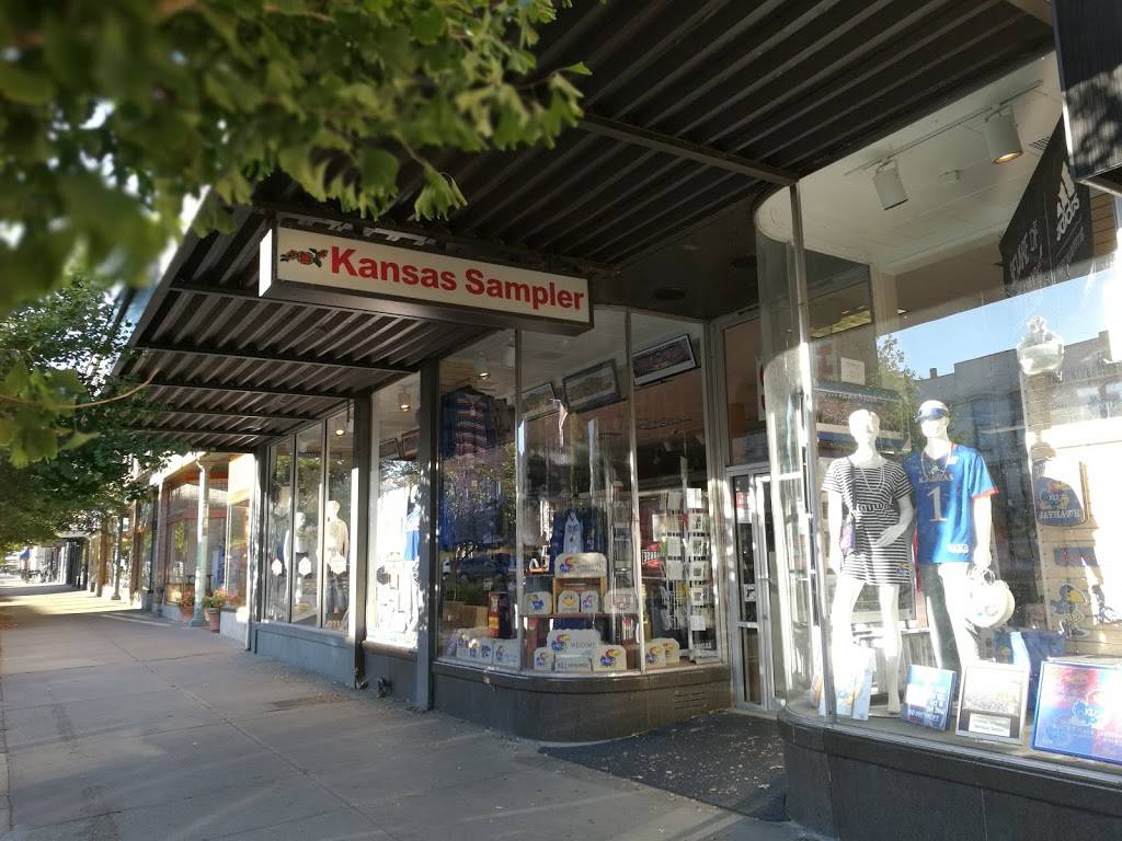 Chipotle Mexican Grill | restaurant | 911 Massachusetts St ste a, Lawrence, KS 66044, USA | 7858438800 OR +1 785-843-8800