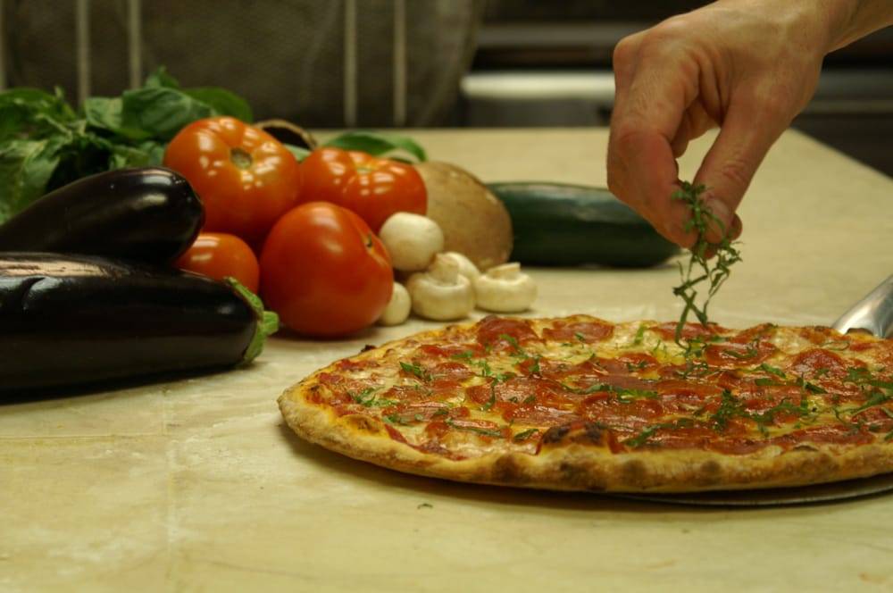 Piccolo Pizza & More | meal delivery | 2104 NE 123rd St, North Miami, FL 33181, USA | 3058939550 OR +1 305-893-9550