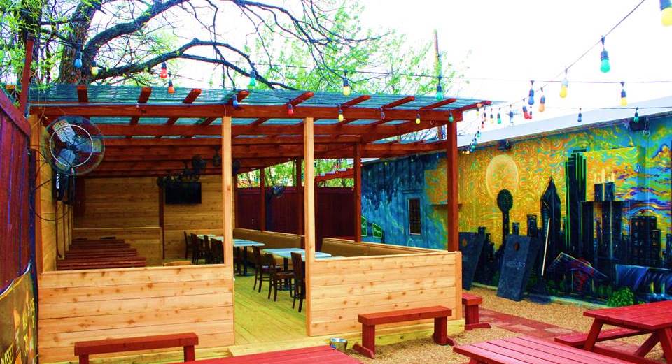 Bryan Street Tavern | restaurant | 4315 Bryan St, Dallas, TX 75204, USA | 2148214447 OR +1 214-821-4447