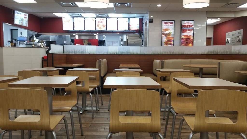 Wendys | restaurant | 4830 Tower Rd, Denver, CO 80249, USA | 3035760040 OR +1 303-576-0040