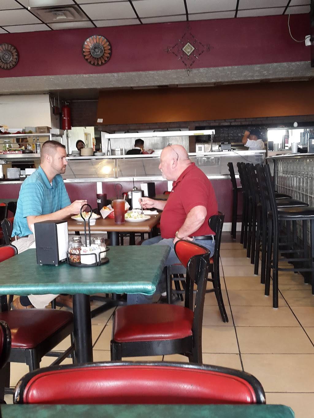 Luigis Pasta & Pizza | restaurant | 1636 W Mockingbird Ln, Dallas, TX 75235, USA | 2146349054 OR +1 214-634-9054