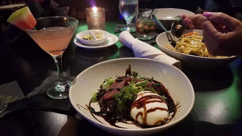 The Venu Restaurant and Bar | restaurant | 8794 W Boynton Beach Blvd #101, Boynton Beach, FL 33472, USA | 5612000222 OR +1 561-200-0222