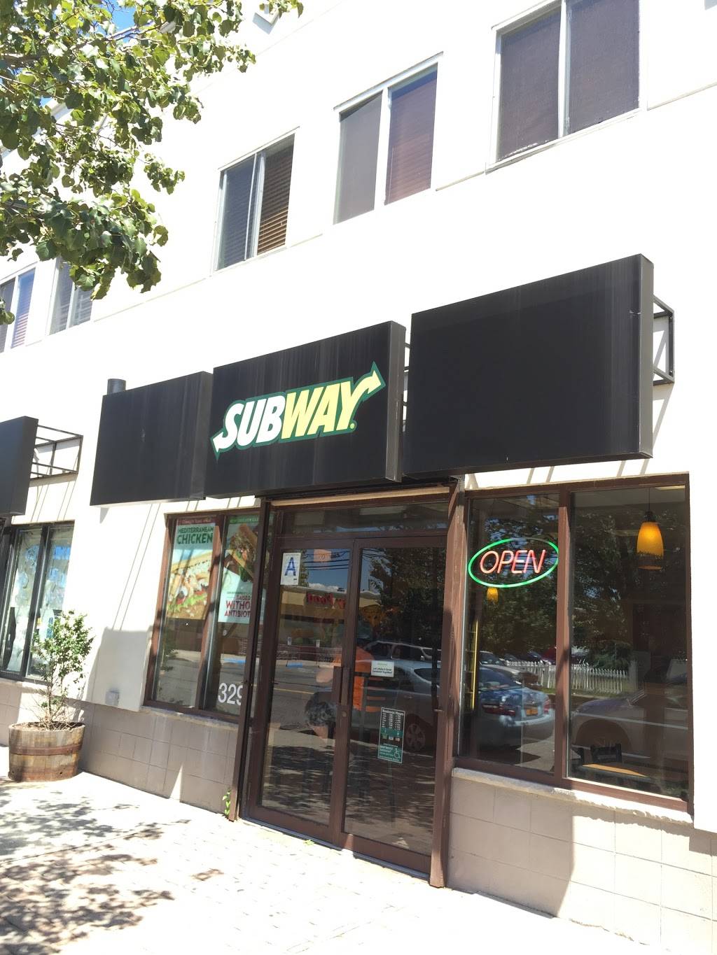 Subway Restaurants | restaurant | 329 Sand Ln, Staten Island, NY 10305, USA | 7189819800 OR +1 718-981-9800