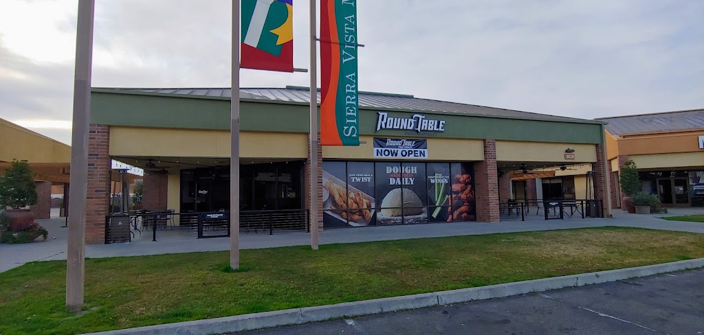 Round Table Pizza | restaurant | 1512 E Champlain Dr Suite 107, Fresno, CA 93720, USA | 5594493125 OR +1 559-449-3125