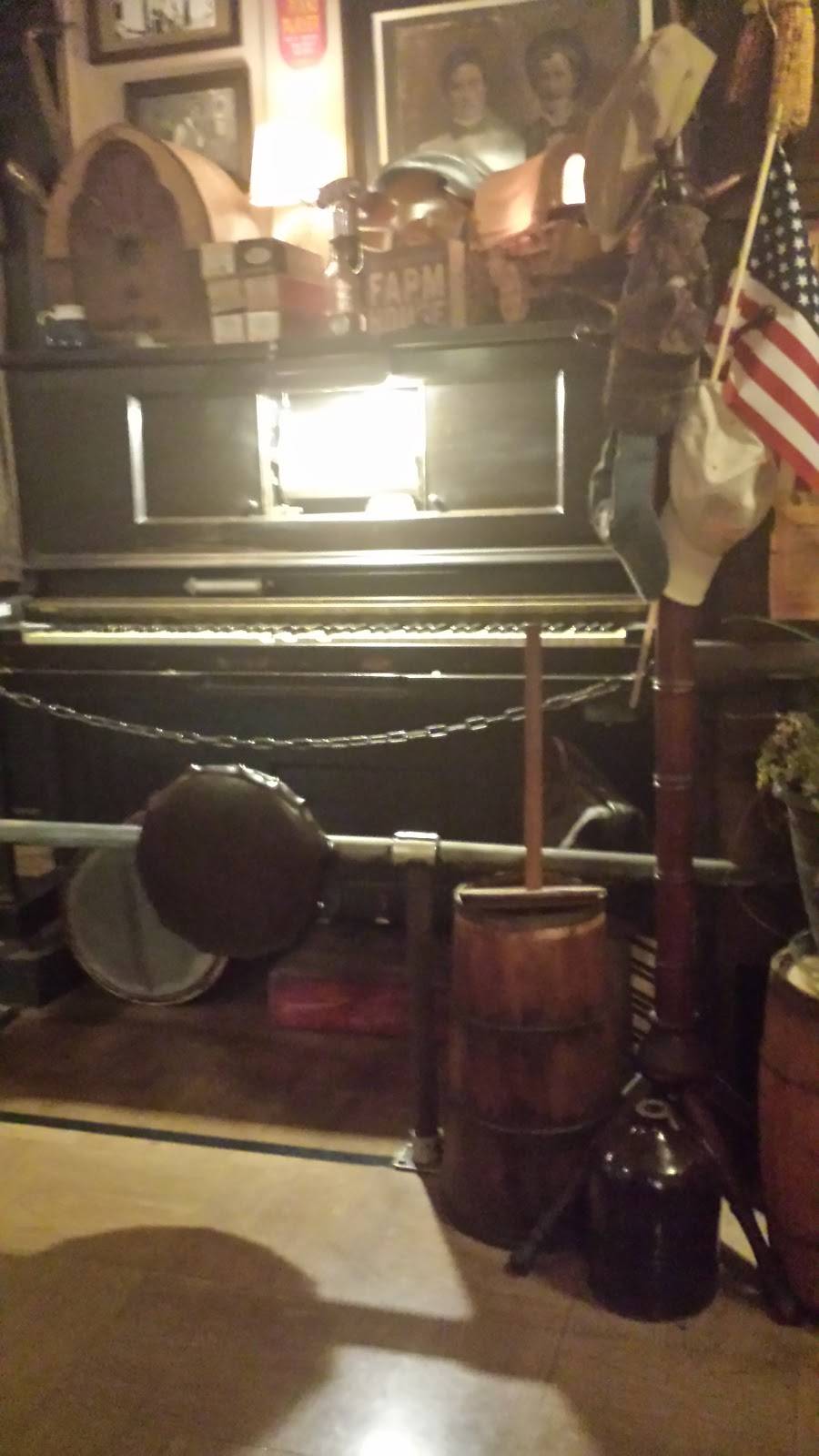 Farm House Restaurant | restaurant | 500 N Kings Hwy, Myrtle Beach, SC 29577, USA | 8434482743 OR +1 843-448-2743