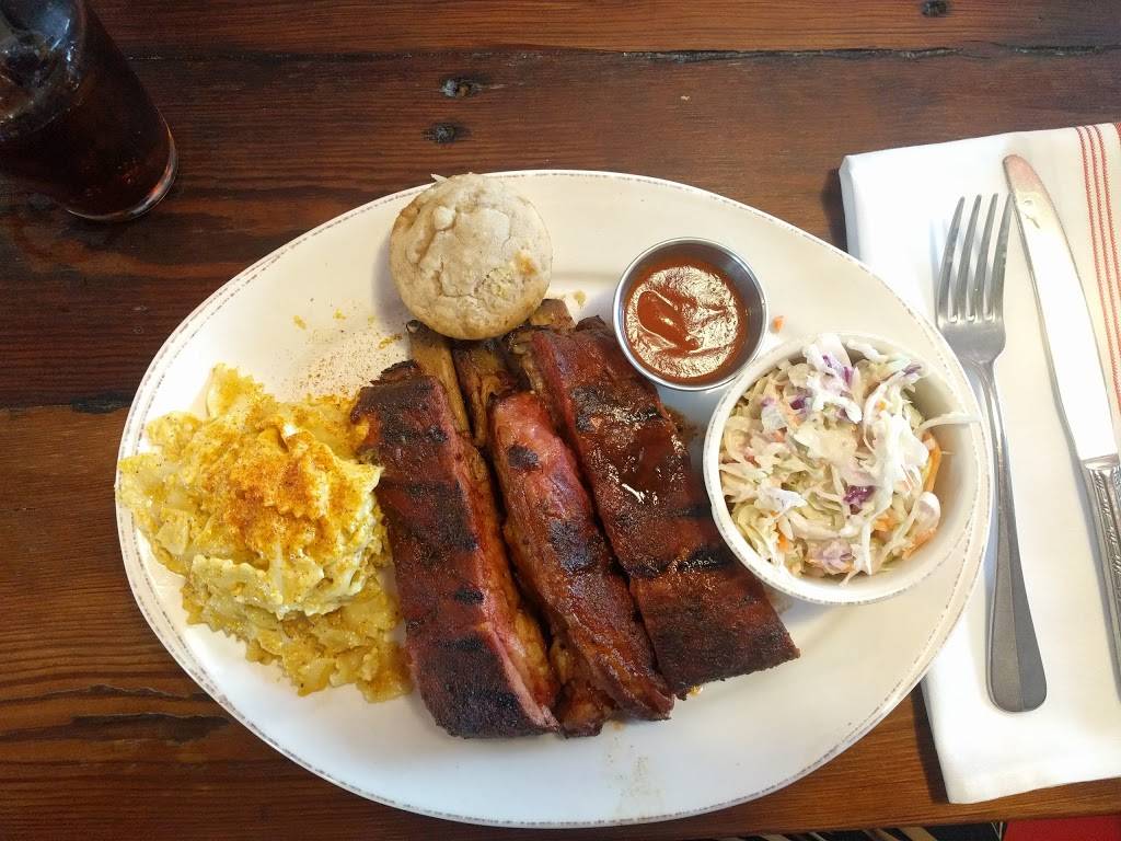 BowTie Barbecue Co | restaurant | 6724 Waters Ave, Savannah, GA 31406, USA | 9123547810 OR +1 912-354-7810