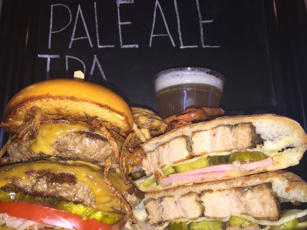 The Snack Shack | restaurant | 2505 Hearst Ave, Berkeley, CA 94709, USA | 5106795171 OR +1 510-679-5171