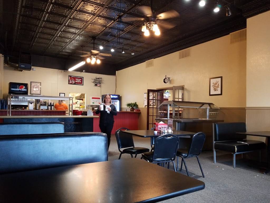 Clubhouse Pizza Continental | restaurant | 219 N Main St, Continental, OH 45831, USA | 4195964700 OR +1 419-596-4700