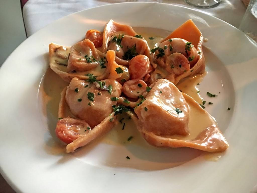 Ristorante Picolinos | cafe | 6415 32nd Ave NW, Seattle, WA 98107, USA | 2067818000 OR +1 206-781-8000