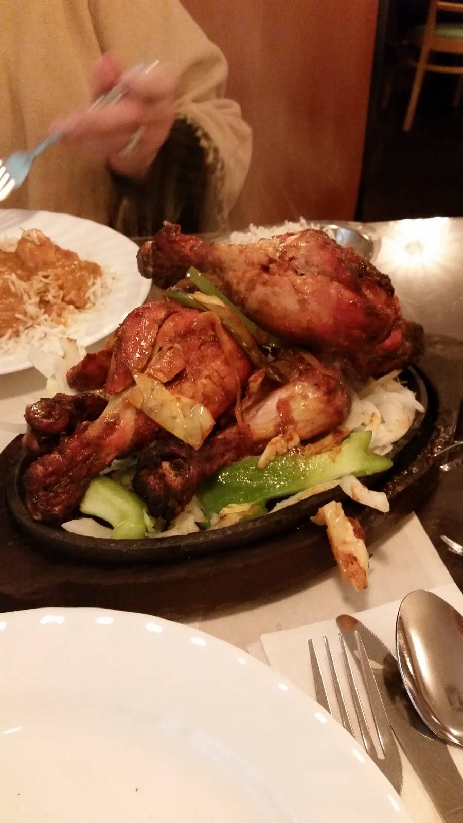 Taj Mahal | restaurant | 1349 S 3rd St, Terre Haute, IN 47802, USA | 8122325947 OR +1 812-232-5947