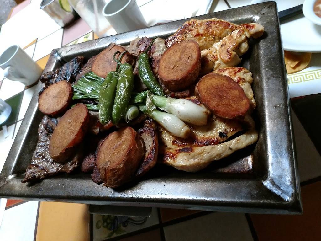 La Parrilla Restaurant | restaurant | 2126 East Cesar E Chavez Avenue, Los Angeles, CA 90033, USA | 3232623434 OR +1 323-262-3434