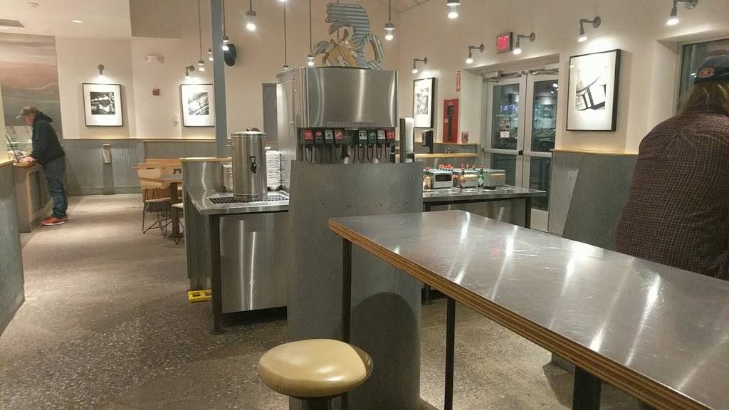 Chipotle Mexican Grill | restaurant | 60 Newport Ave, Quincy, MA 02171, USA | 6173280413 OR +1 617-328-0413