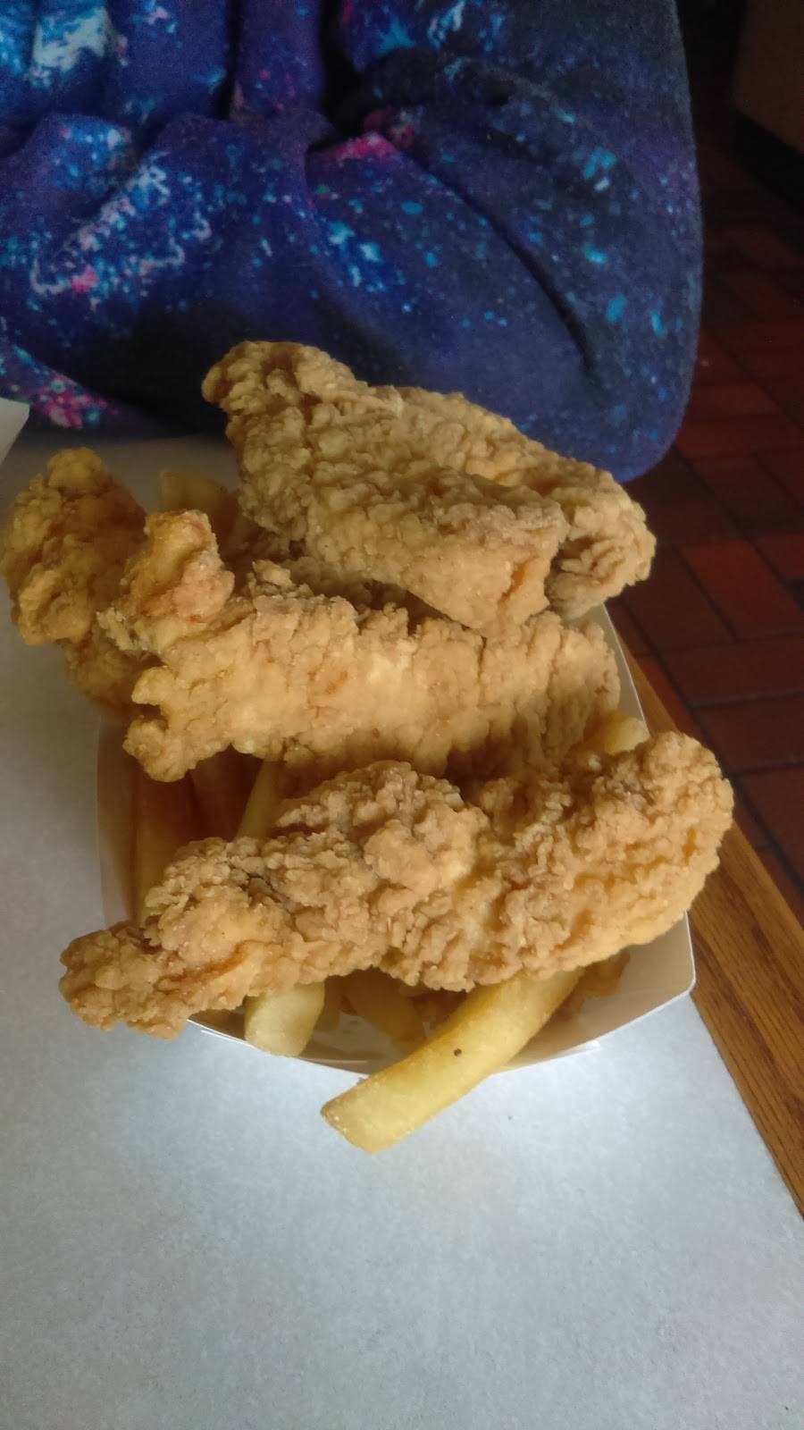 Yorkshire Fish & Chips | restaurant | 7275 N Pecos St, Denver, CO 80221, USA | 3034284644 OR +1 303-428-4644