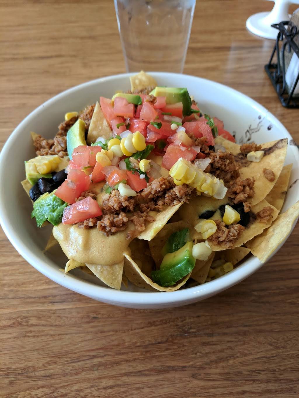 The Dancing Dog Eatery & Juicery | restaurant | 126 W Main St, Urbana, IL 61801, USA | 2175521344 OR +1 217-552-1344