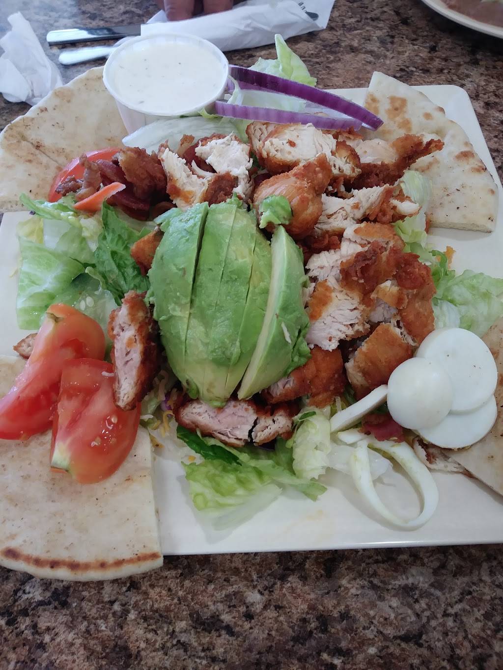 Gus Jr | restaurant | 295 E Redlands Blvd, San Bernardino, CA 92408, USA | 9098258219 OR +1 909-825-8219