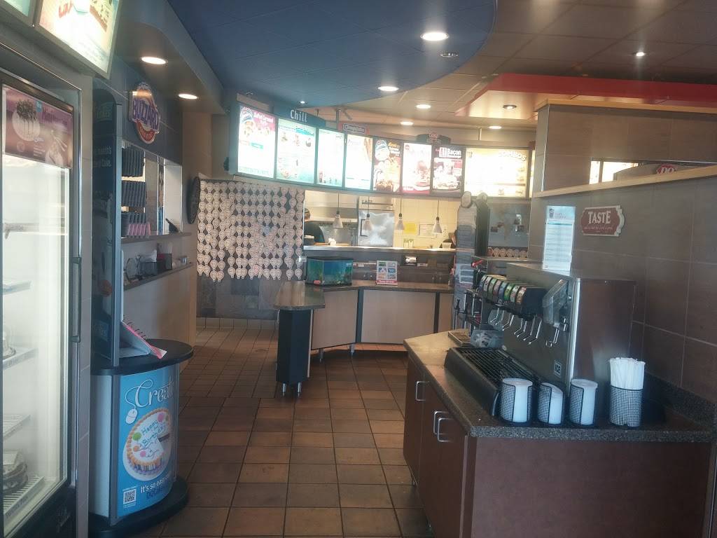 Orange Julius | restaurant | 701 US-12, Baraboo, WI 53913, USA | 6083566313 OR +1 608-356-6313