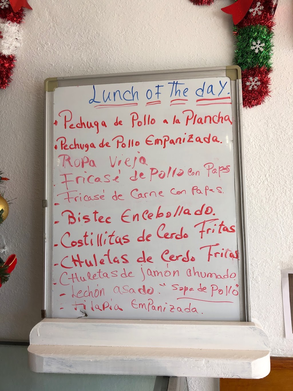 Breadn Pan Cafeteria | restaurant | 333 NE 69th St, Miami, FL 33138, USA | 3057594178 OR +1 305-759-4178