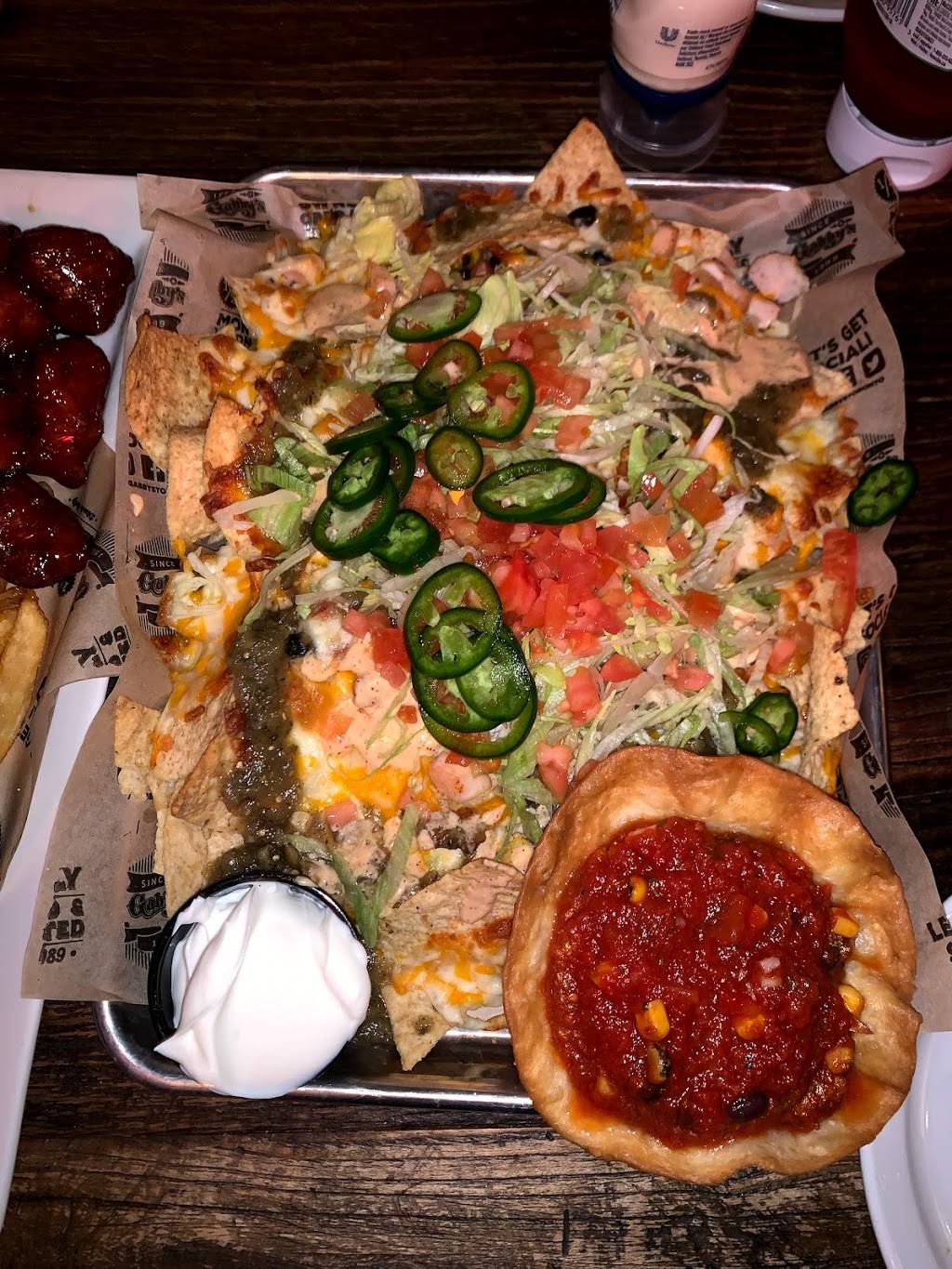 Gabbys | restaurant | Kingston Rd. & Victoria Park Ave, 980 Kingston Rd, Toronto, ON M4E 1S9, Canada | 4166981698 OR +1 416-698-1698