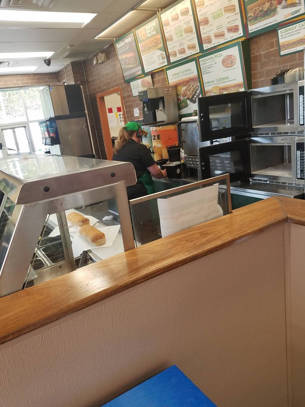 Subway | restaurant | 6239 TN-58, Harrison, TN 37341, USA | 4233446446 OR +1 423-344-6446
