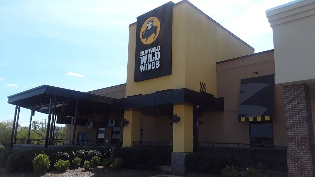 Buffalo Wild Wings | meal takeaway | 500 Westgate Dr, Brockton, MA 02301, USA | 5085591409 OR +1 508-559-1409