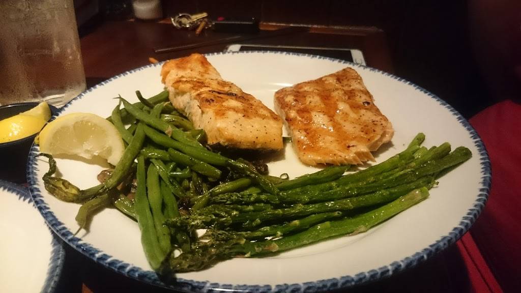 Red Lobster | restaurant | 4550 Northwest Loop 410, San Antonio, TX 78229, USA | 2107318091 OR +1 210-731-8091