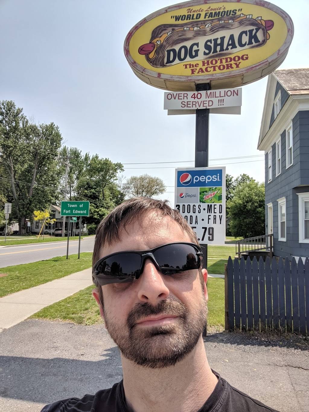 The Dog Shack | restaurant | 449 Lower Main St, Hudson Falls, NY 12839, USA | 5187479500 OR +1 518-747-9500