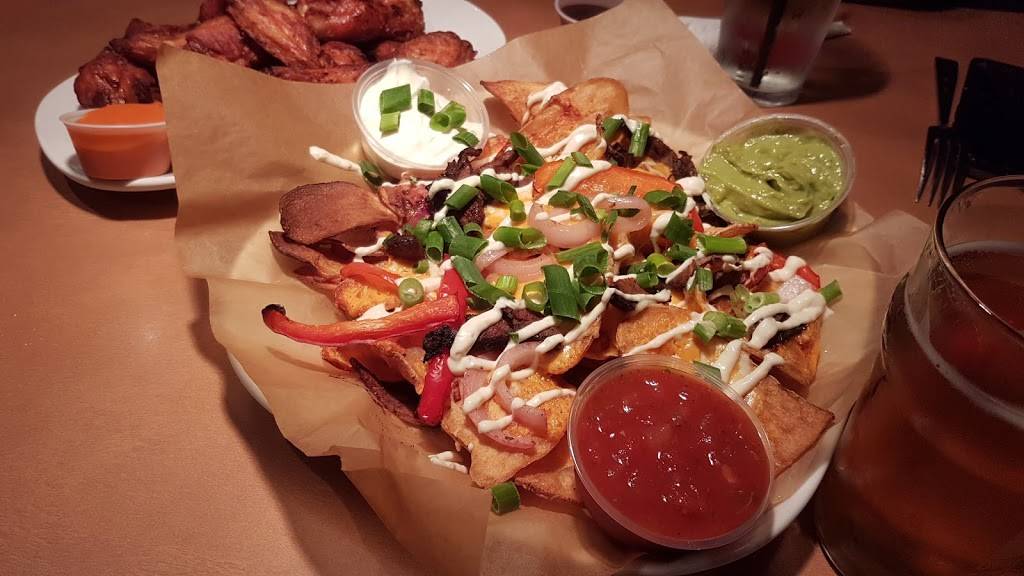 Boston Pizza | restaurant | 7300 Boulevard des Roseraies, Anjou, QC H1M 2T5, Canada | 5147884848 OR +1 514-788-4848