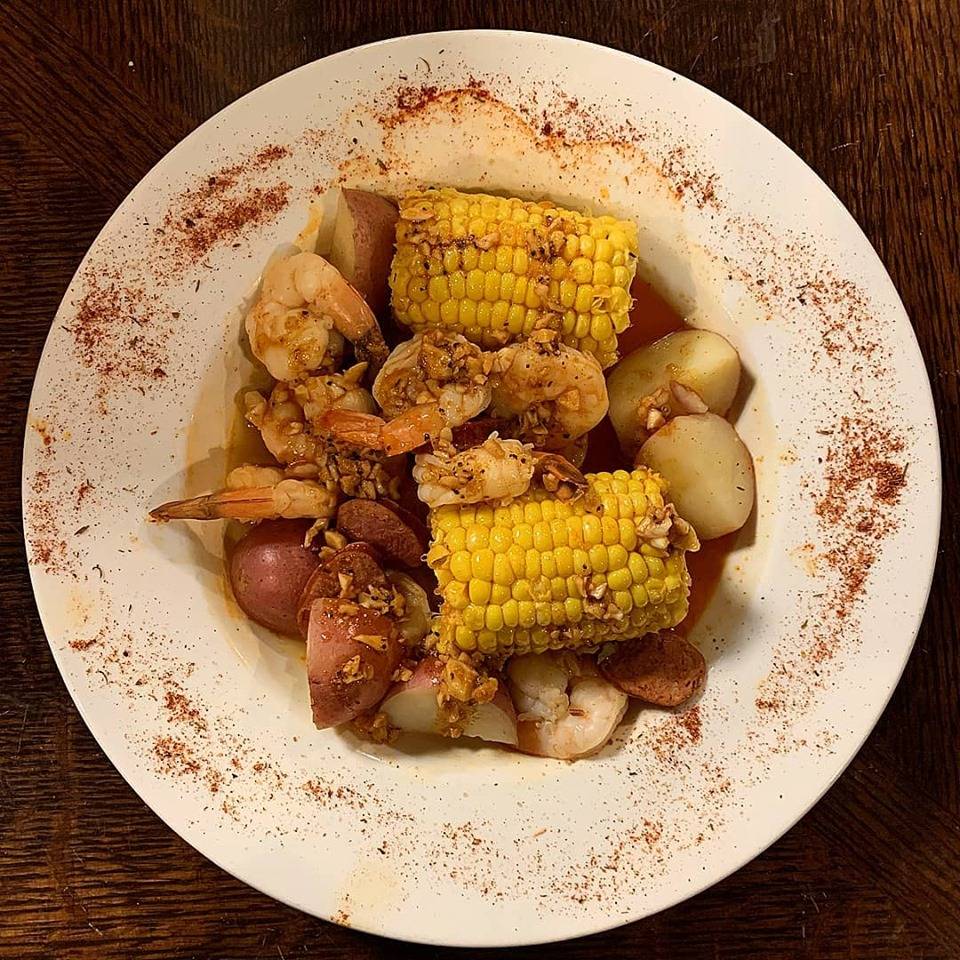 Mallards | restaurant | 230 S Knowles Ave, New Richmond, WI 54017, USA | 7152460154 OR +1 715-246-0154