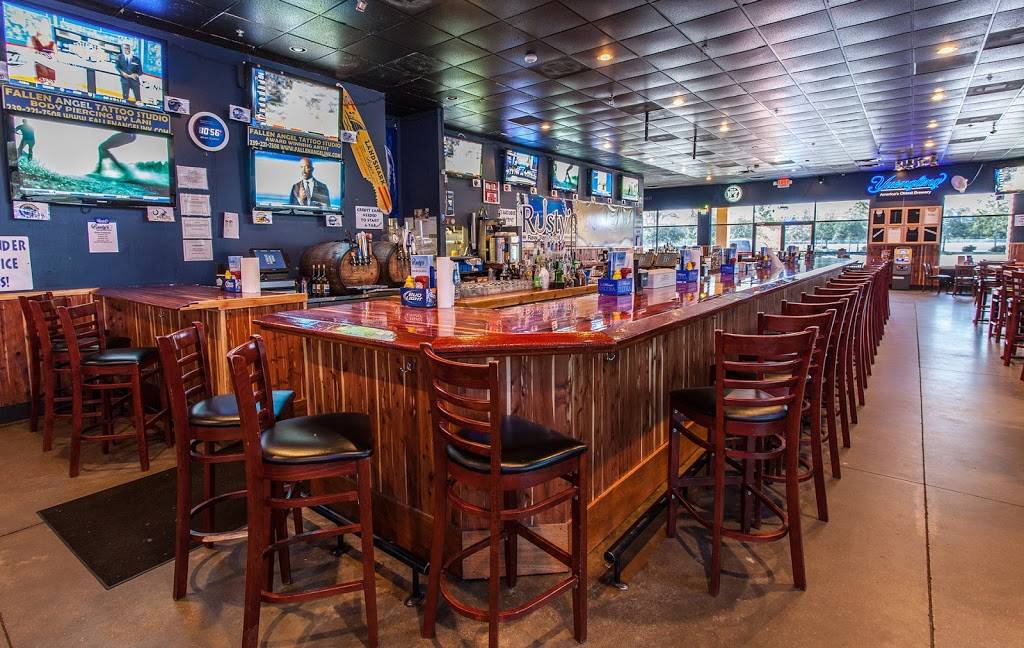 Rustys Raw Bar & Grill - Estero | restaurant | 20041 S Tamiami Trail, Estero, FL 33928, USA | 2393900123 OR +1 239-390-0123