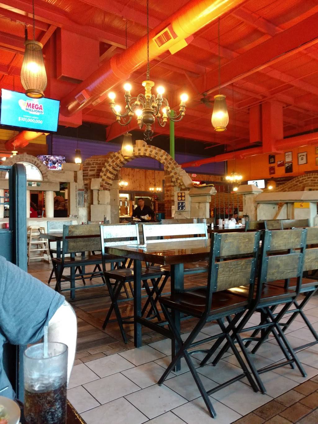 El Caminos Mexican Restaurant | restaurant | 403 S Main St #112, Salem, IN 47167, USA | 8125860199 OR +1 812-586-0199