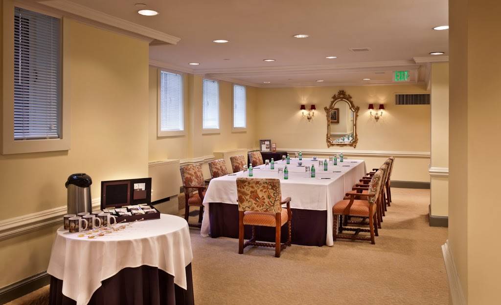 The Henley Park Hotel | restaurant | 926 Massachusetts Ave NW, Washington, DC 20001, USA | 2026385200 OR +1 202-638-5200