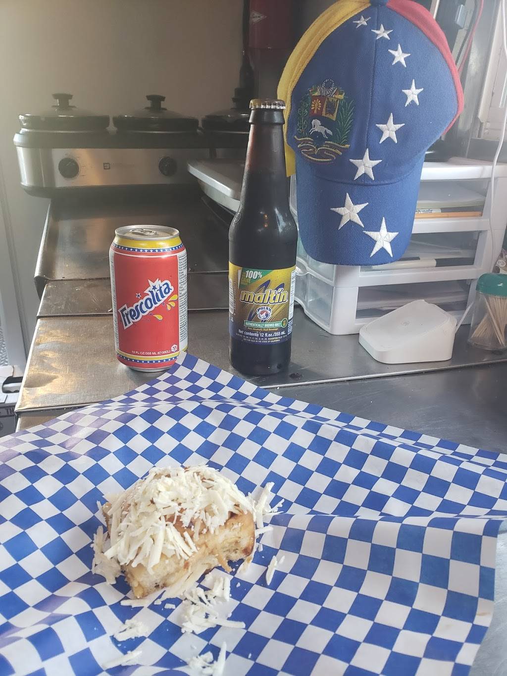 Reina Pepiada | restaurant | 603 W Live Oak St, Austin, TX 78704, USA | 5125710120 OR +1 512-571-0120