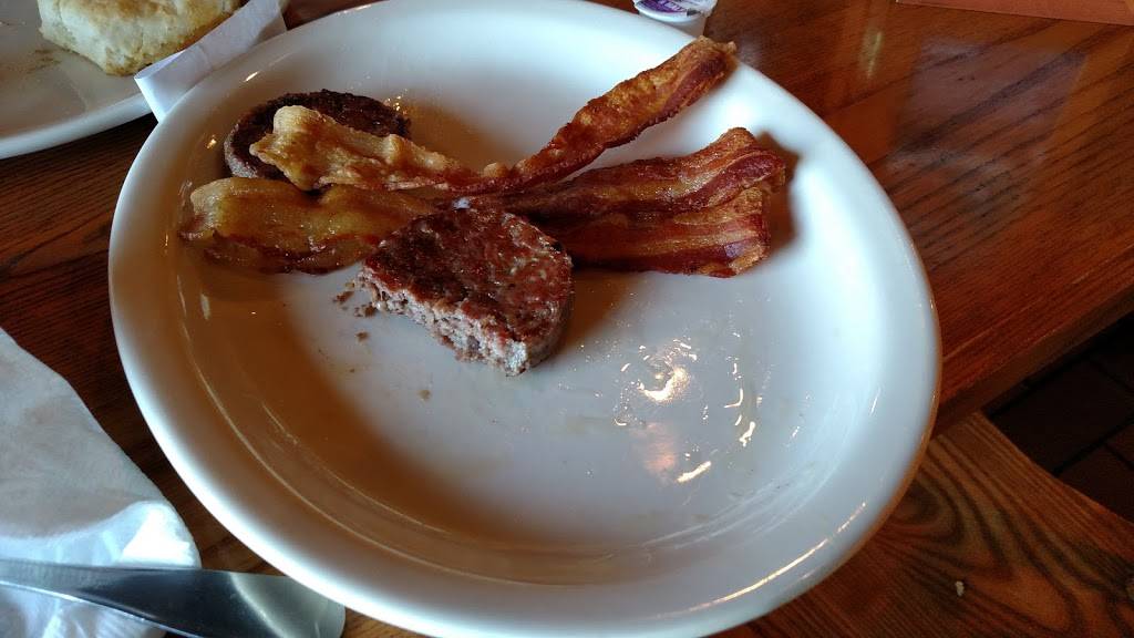 Cracker Barrel Old Country Store | restaurant | 1313 Hilliard Rome Rd, Columbus, OH 43228, USA | 6148782027 OR +1 614-878-2027